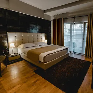 Hotel House & Restaurant